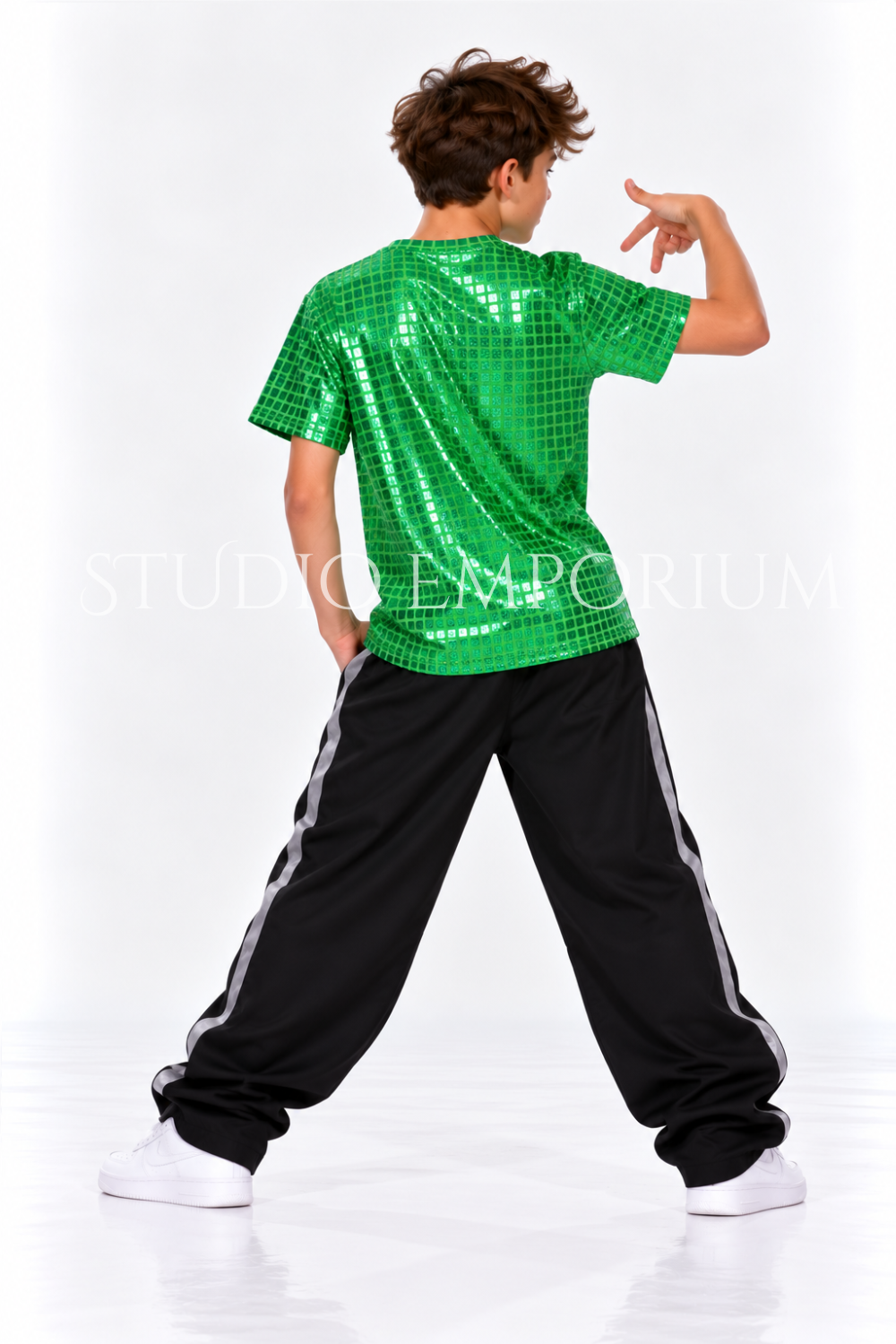 Sequin T