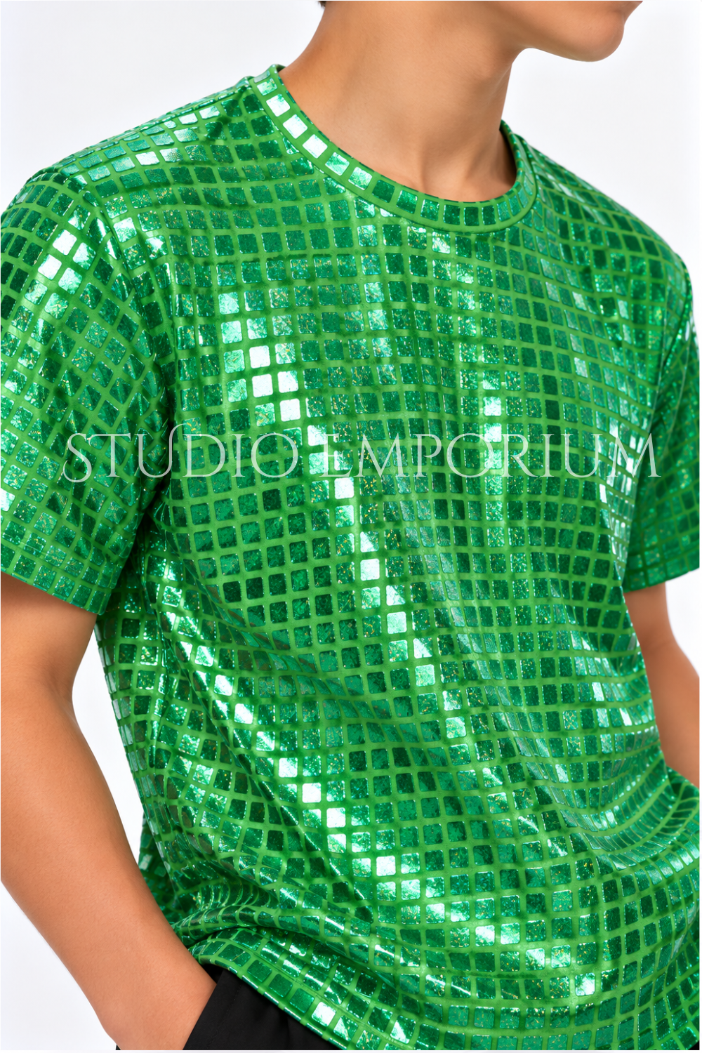Sequin T