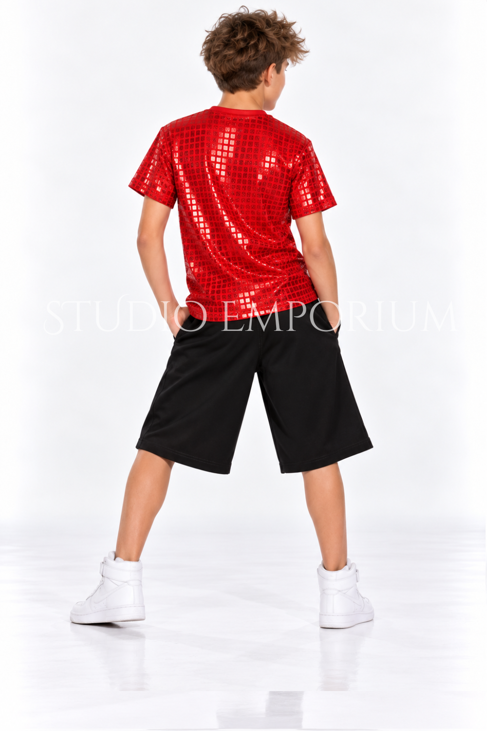 Sequin T
