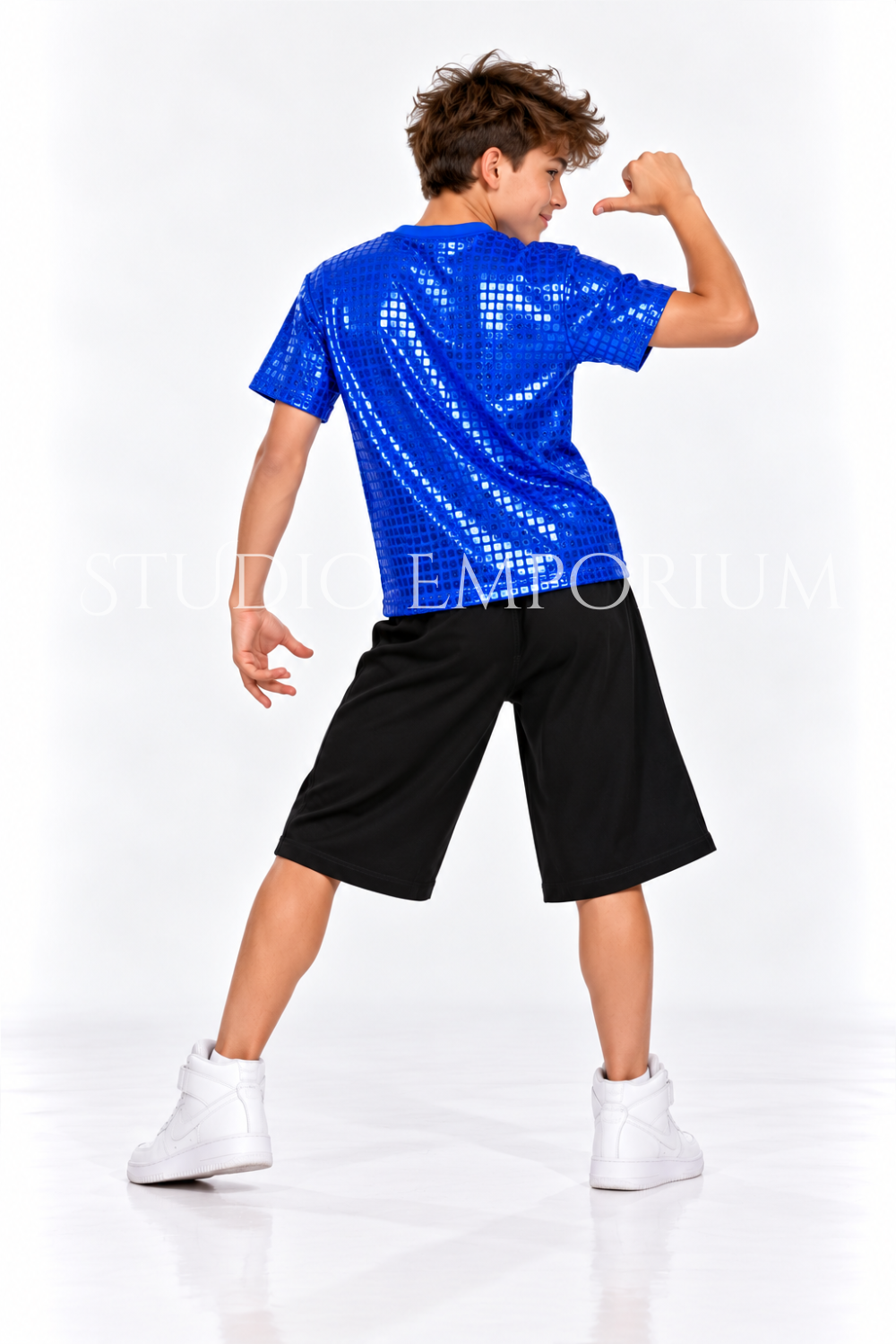 Sequin T